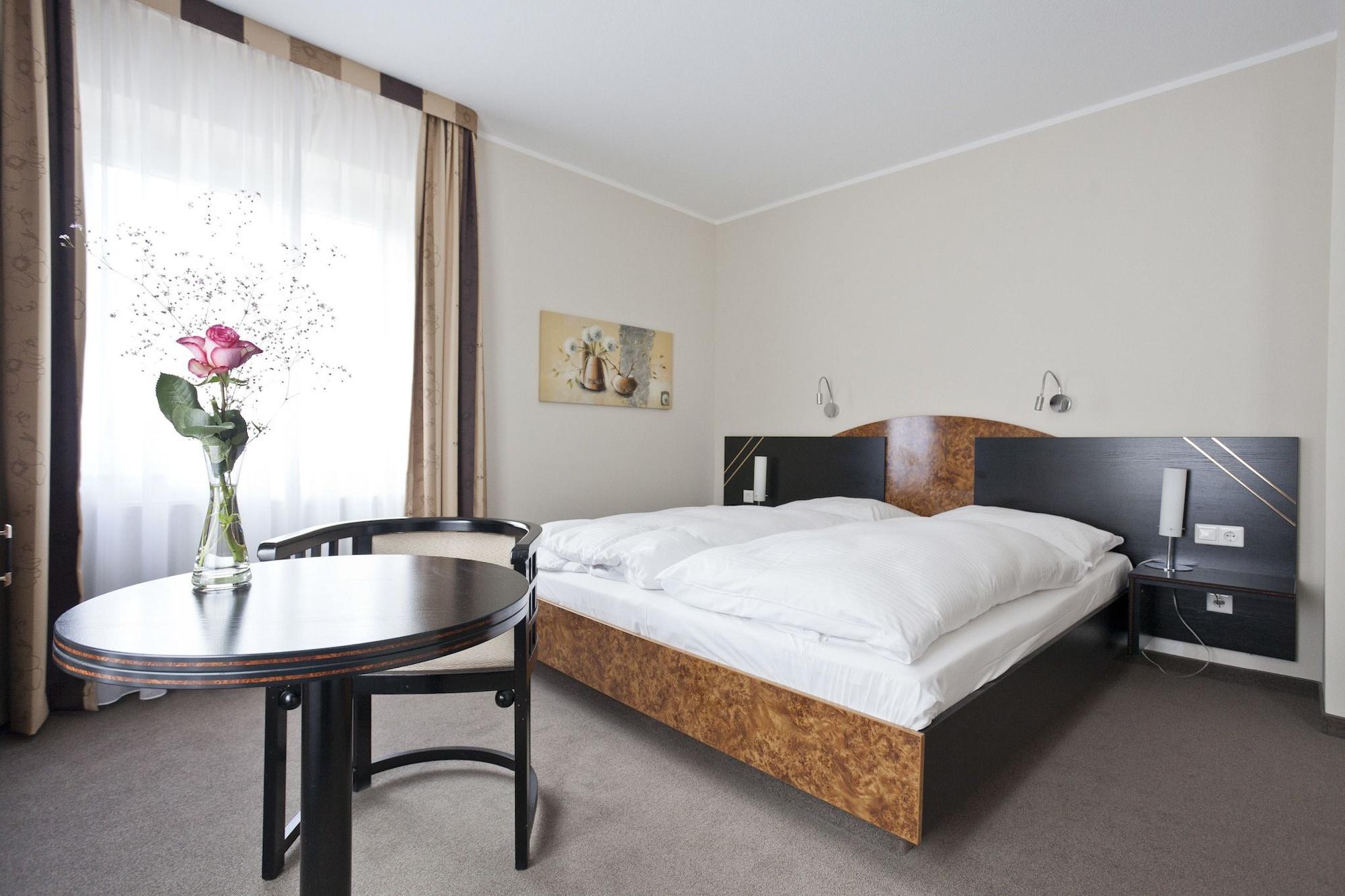 Hotel Graefrather Hof Solingen Eksteriør billede