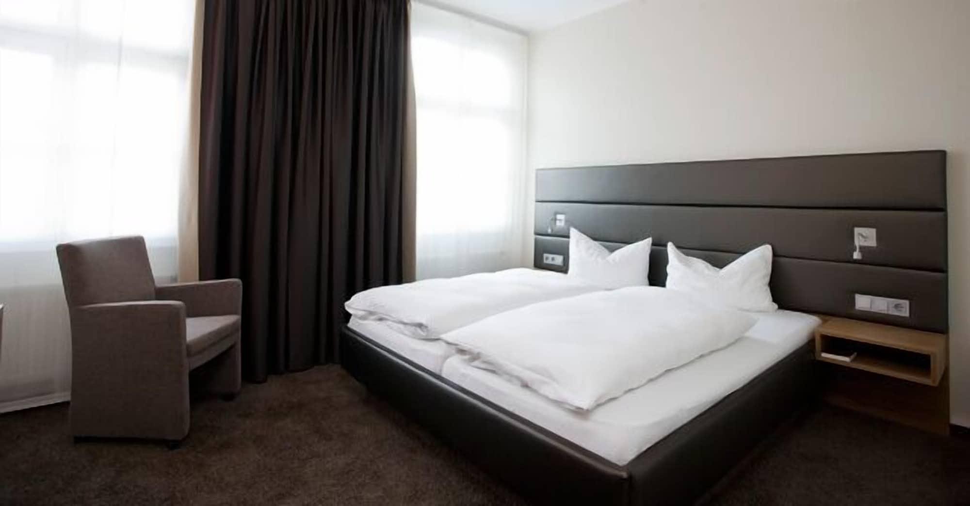 Hotel Graefrather Hof Solingen Eksteriør billede