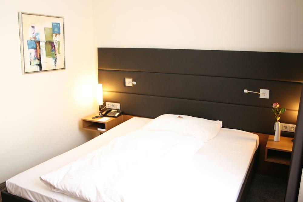 Hotel Graefrather Hof Solingen Eksteriør billede